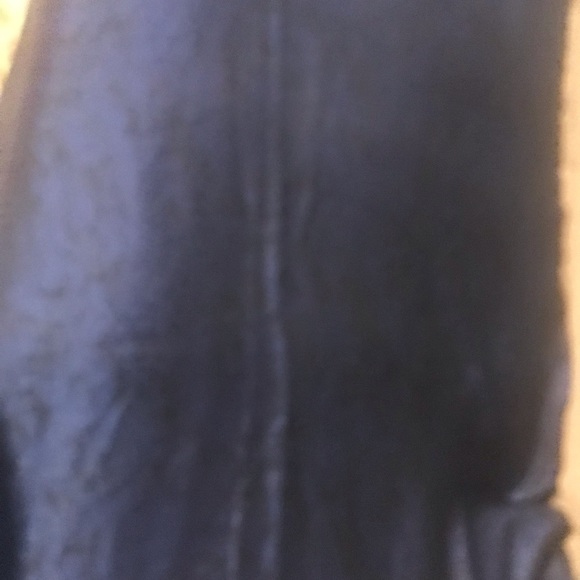 Pashmina silk blend in midnight blue and black. Paisley design with tassels. - Picture 3 of 5